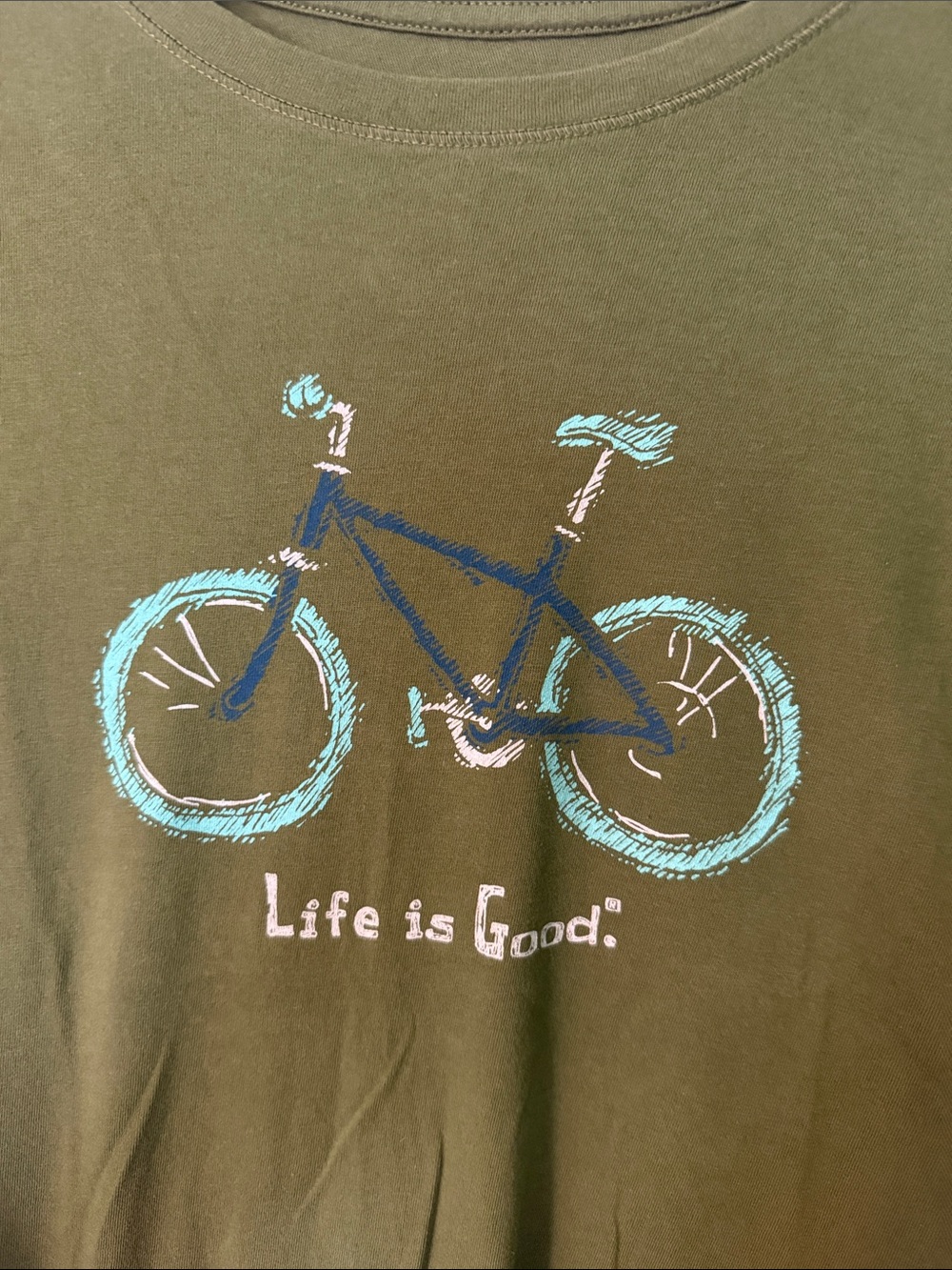 New w/out tags Life Is Good Olive Green Tee with Turquoise & Navy MTB size M